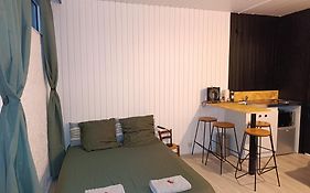 Le Bon Sejour, Studio A 2 Pas Du Futuroscope