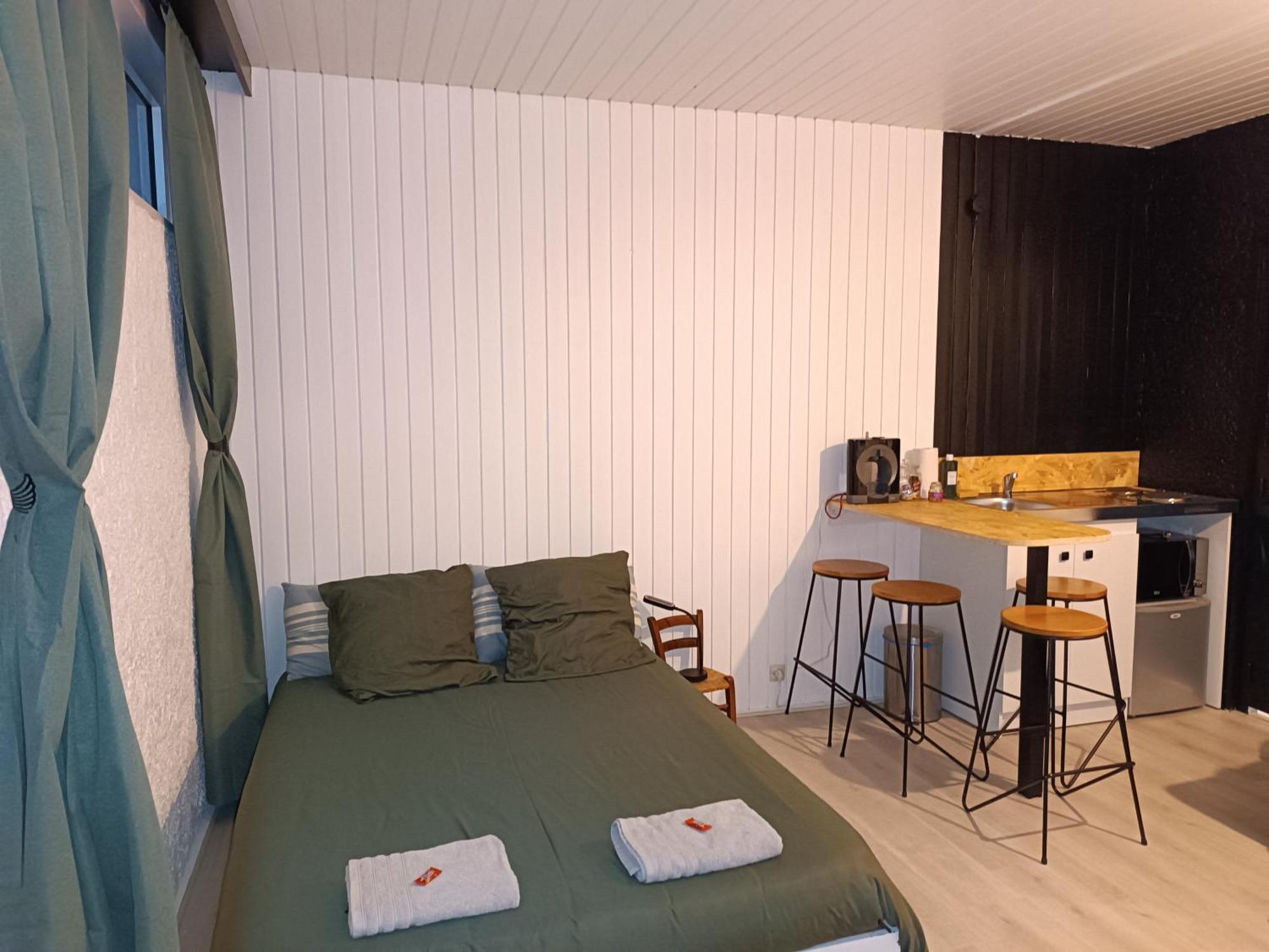 Le Bon Sejour, Studio A 2 Pas Du Futuroscope Chasseneuil-du-Poitou Extérieur photo